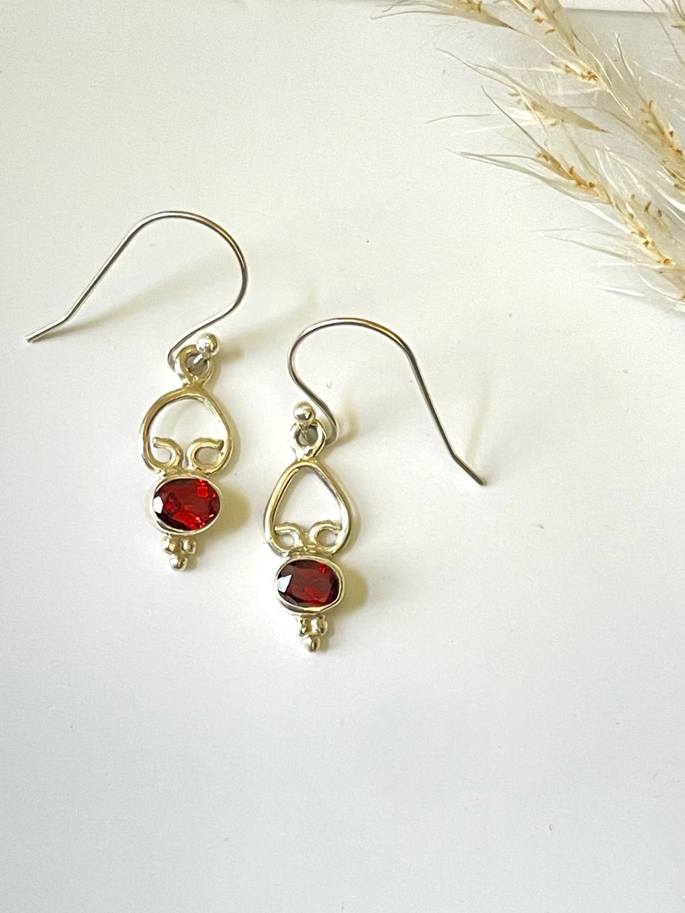 925 sterling silver garnet dangle Earrings! V I B E S 1 inch